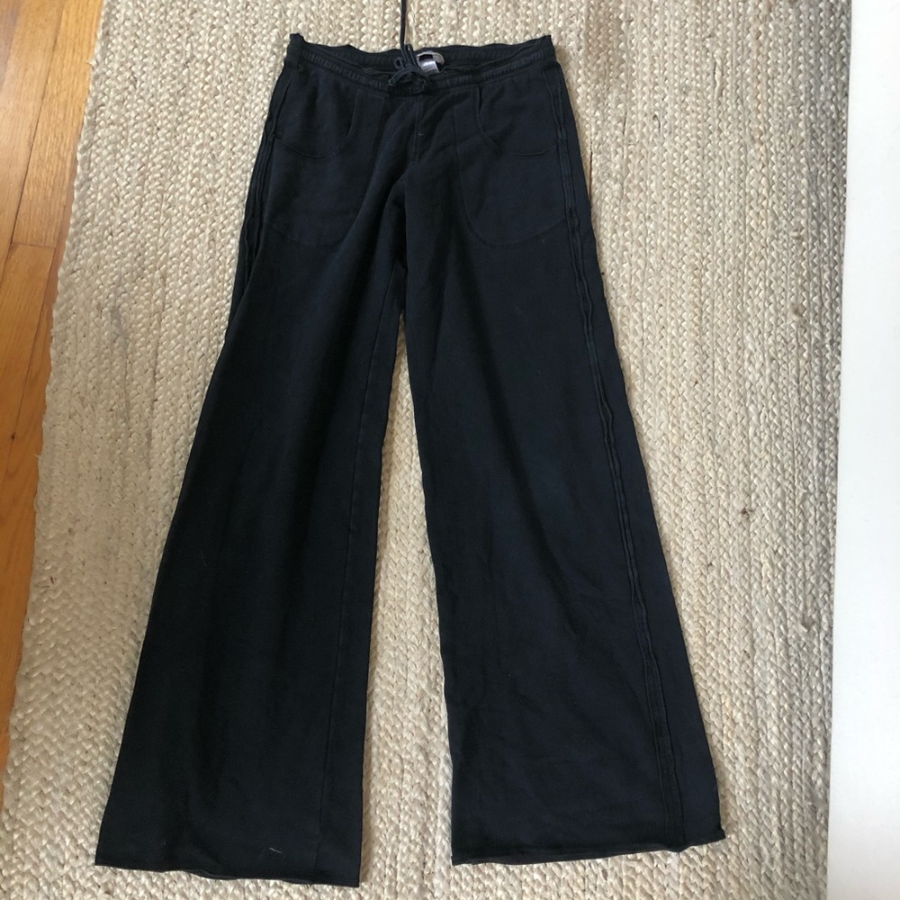 Hard tail black wide leg sweatpants small
